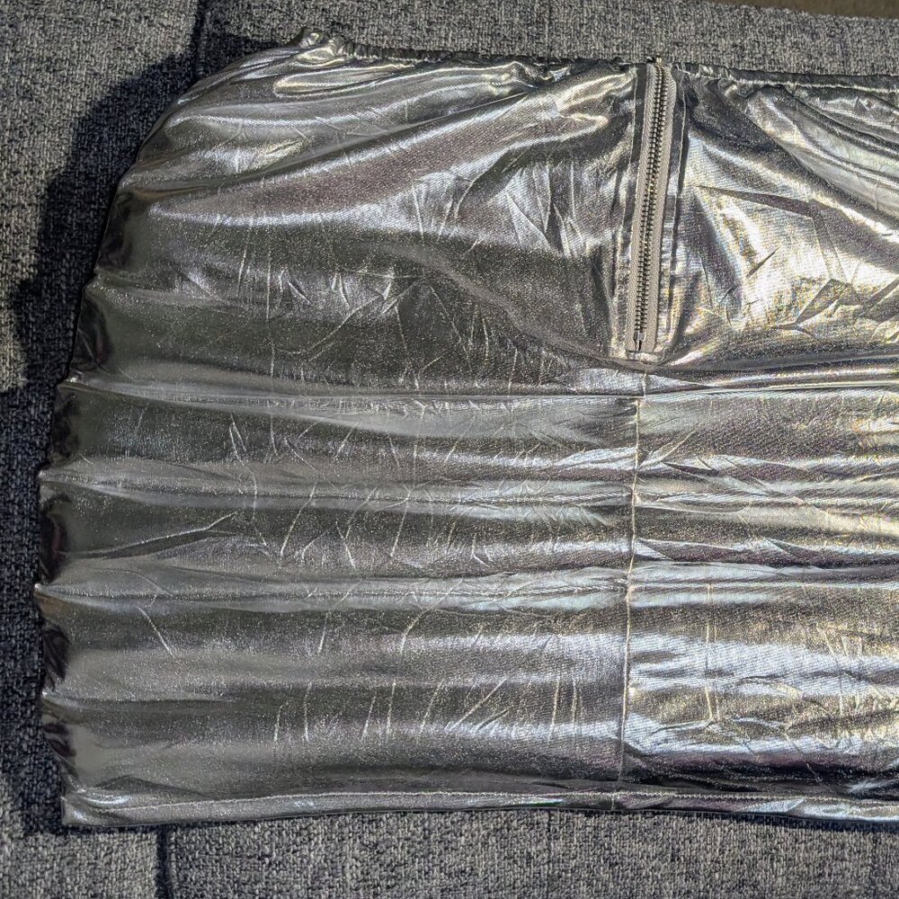 Puffy Quilted Silver Metallic Mini Skirt - 2X - Picture 7 of 9
